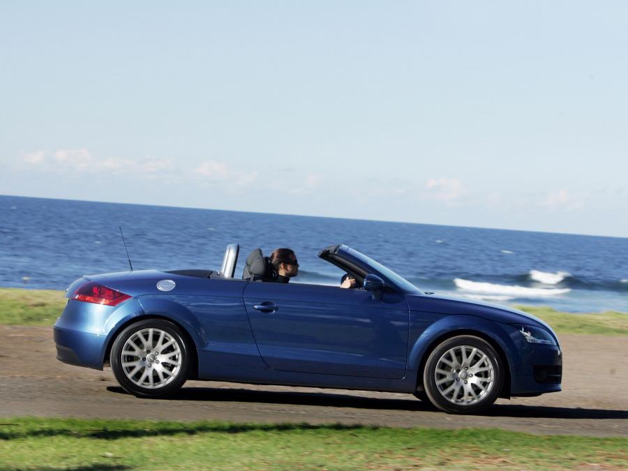  Audi TT Roadster (8J) 2007 года  (AU) (фото 22 из 26)